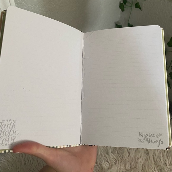 Cute Bible Journal - Picture 3 of 4